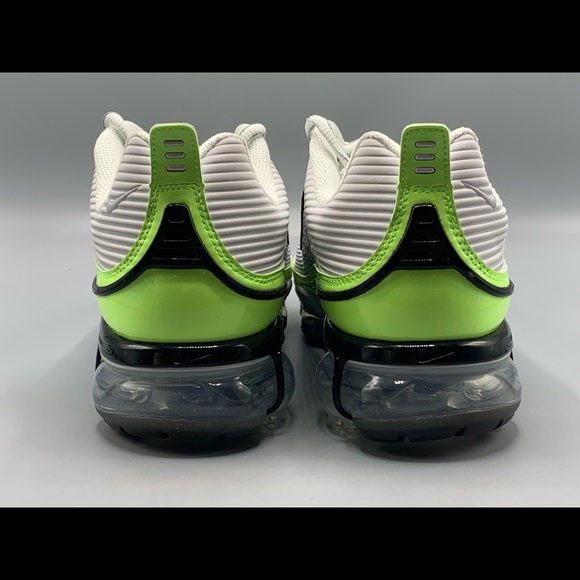 NEW Nike Air VaporMax 360 Size 11 CK2718-100 - Picture 4 of 6